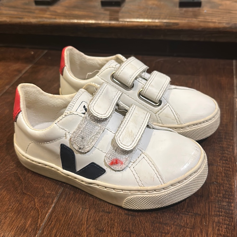 Veja size 11 shoes